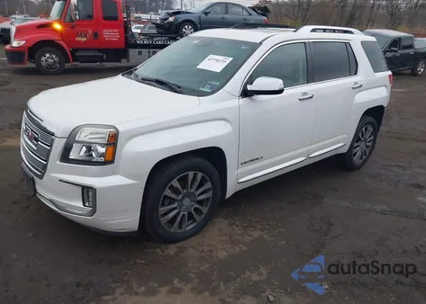 2016 GMC Terrain Denali z USA, uszkodzony, nr VIN 2GKFLVE37G6118599